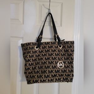 Micheal Kors Tote